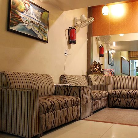 Hotel Swayam Jabalpur Bagian luar foto